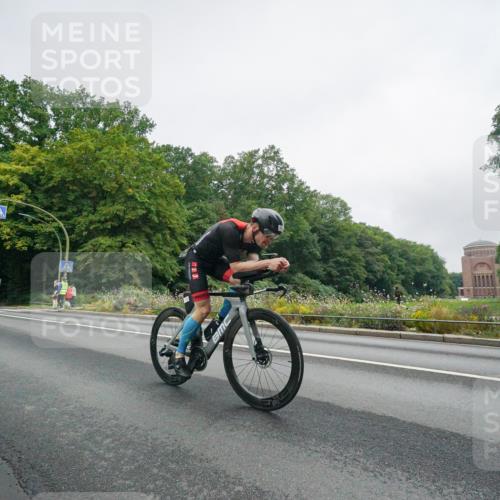 14.09.2025 - Stadtparktriathlon Michael Burmester http://msf.ph/oto/8889077 14.09.2025 09:03:19 Radfahren 337, 349, 350, 353 meine-sportfotos.de