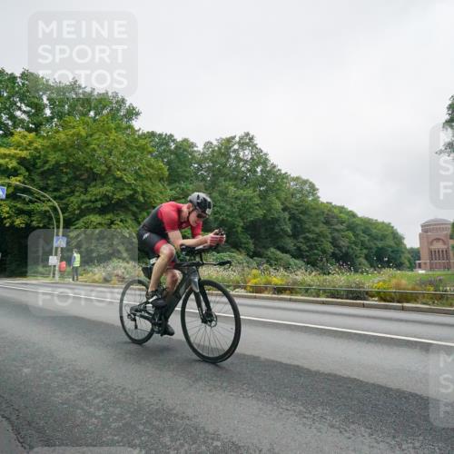 14.09.2025 - Stadtparktriathlon Michael Burmester http://msf.ph/oto/8889086 14.09.2025 09:03:45 Radfahren 311, 328, 348, 413 meine-sportfotos.de