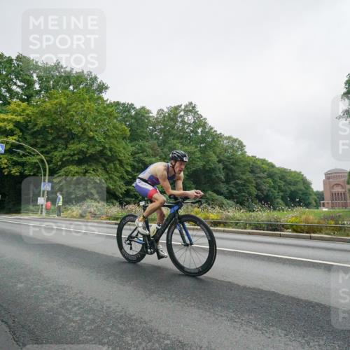 14.09.2025 - Stadtparktriathlon Michael Burmester http://msf.ph/oto/8889089 14.09.2025 09:03:47 Radfahren 311, 328, 348, 413, 414 meine-sportfotos.de