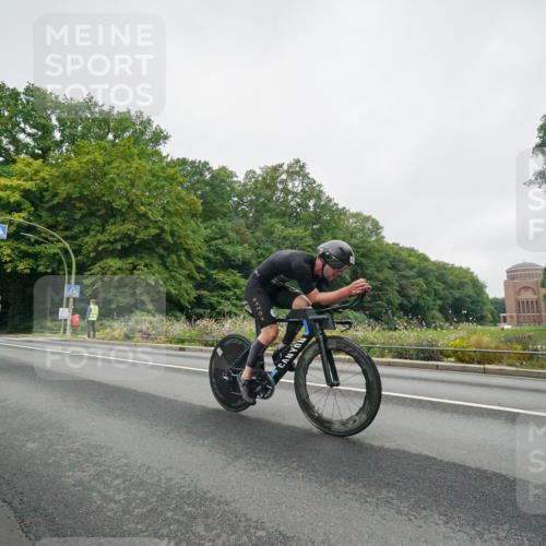 14.09.2025 - Stadtparktriathlon Michael Burmester http://msf.ph/oto/8889144 14.09.2025 09:05:30 Radfahren 310, 351, 355, 394, 416 meine-sportfotos.de