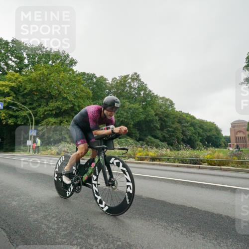 14.09.2025 - Stadtparktriathlon Michael Burmester http://msf.ph/oto/8889209 14.09.2025 09:07:37 Radfahren 304, 419, 425 meine-sportfotos.de