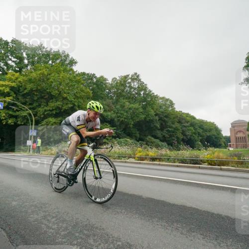 14.09.2025 - Stadtparktriathlon Michael Burmester http://msf.ph/oto/8889214 14.09.2025 09:07:48 Radfahren 324, 368, 380, 401, 404 meine-sportfotos.de