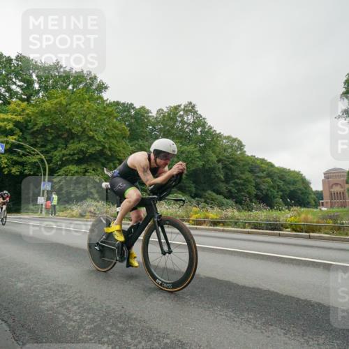 14.09.2025 - Stadtparktriathlon Michael Burmester http://msf.ph/oto/8889215 14.09.2025 09:07:50 Radfahren 324, 368, 380, 401, 404 meine-sportfotos.de