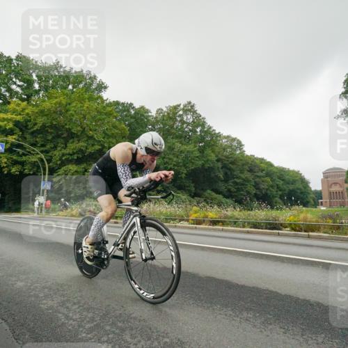 14.09.2025 - Stadtparktriathlon Michael Burmester http://msf.ph/oto/8889373 14.09.2025 09:11:19 Radfahren 312, 313, 321, 332, 405, 408, 416, 423, 436, 476 meine-sportfotos.de