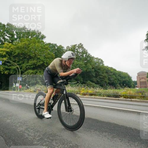 14.09.2025 - Stadtparktriathlon Michael Burmester http://msf.ph/oto/8889404 14.09.2025 09:11:51 Radfahren 331, 335, 338, 394 meine-sportfotos.de