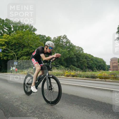 14.09.2025 - Stadtparktriathlon Michael Burmester http://msf.ph/oto/8889417 14.09.2025 09:12:34 Radfahren 344, 374, 431, 480 meine-sportfotos.de