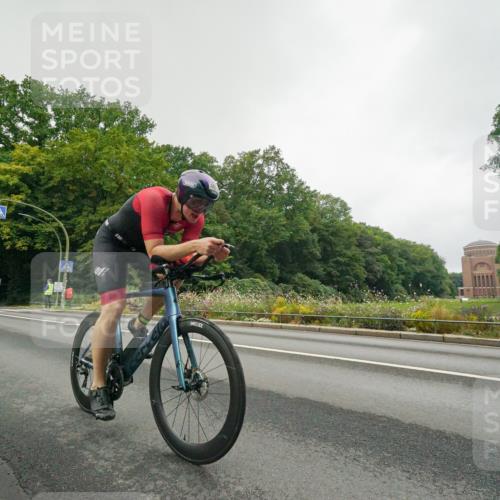 14.09.2025 - Stadtparktriathlon Michael Burmester http://msf.ph/oto/8889461 14.09.2025 09:14:10 Radfahren 333 meine-sportfotos.de