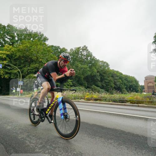 14.09.2025 - Stadtparktriathlon Michael Burmester http://msf.ph/oto/8889470 14.09.2025 09:14:34 Radfahren 301, 318, 326, 340, 345, 347, 363, 370, 371, 373, 377, 380, 381, 389, 401, 404 meine-sportfotos.de