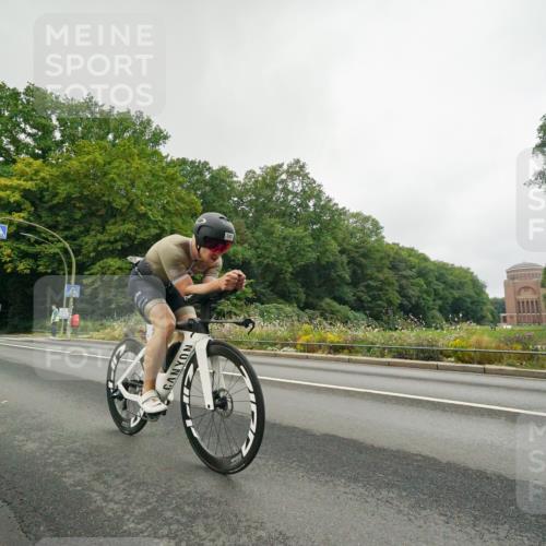 14.09.2025 - Stadtparktriathlon Michael Burmester http://msf.ph/oto/8889483 14.09.2025 09:14:49 Radfahren 339, 342, 393, 473 meine-sportfotos.de