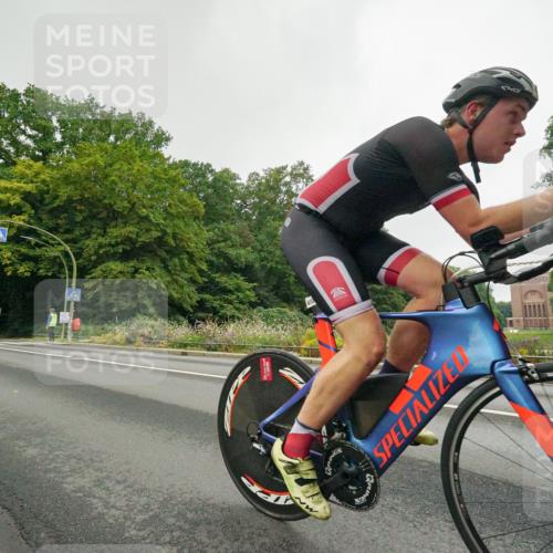 14.09.2025 - Stadtparktriathlon Michael Burmester http://msf.ph/oto/8889497 14.09.2025 09:15:04 Radfahren 353, 362, 365, 383, 400, 430 meine-sportfotos.de