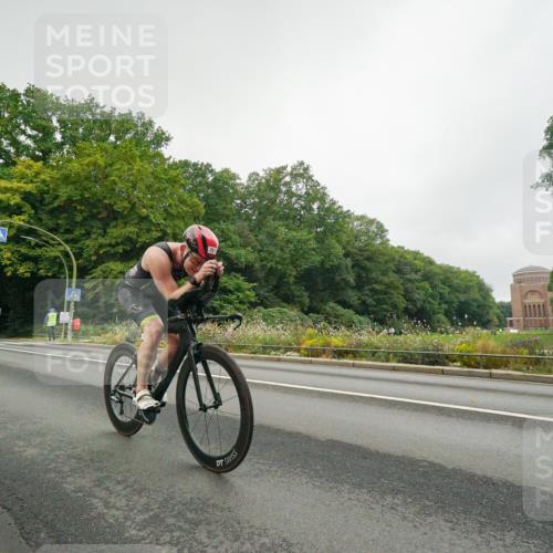 14.09.2025 - Stadtparktriathlon Michael Burmester http://msf.ph/oto/8889533 14.09.2025 09:15:50 Radfahren 361, 376, 398, 466 meine-sportfotos.de