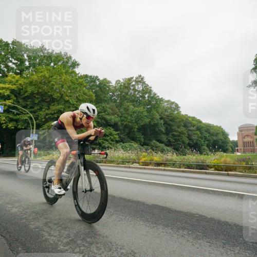 14.09.2025 - Stadtparktriathlon Michael Burmester http://msf.ph/oto/8889575 14.09.2025 09:16:45 Radfahren 303, 336, 351, 372, 399, 435, 453, 457, 460, 462, 501 meine-sportfotos.de