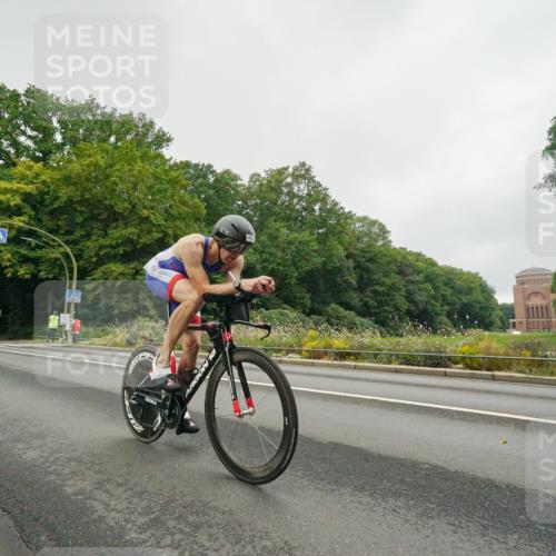 14.09.2025 - Stadtparktriathlon Michael Burmester http://msf.ph/oto/8889608 14.09.2025 09:17:21 Radfahren 313, 335, 387, 408, 416, 436, 463 meine-sportfotos.de