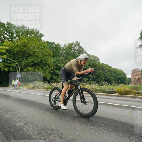 14.09.2025 - Stadtparktriathlon Michael Burmester http://msf.ph/oto/8889617 14.09.2025 09:17:31 Radfahren 313, 335, 421, 436, 452 meine-sportfotos.de