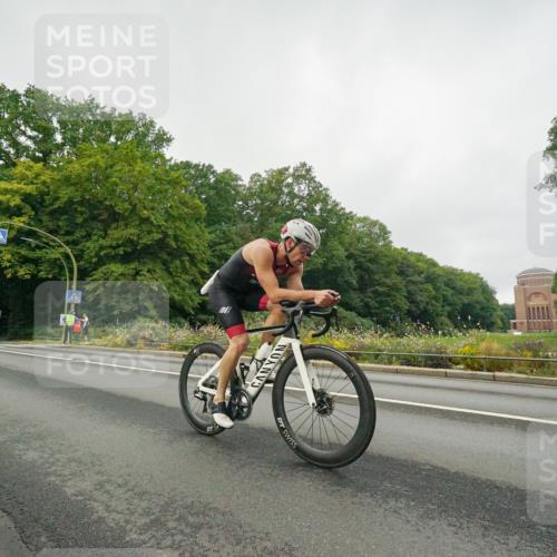 14.09.2025 - Stadtparktriathlon Michael Burmester http://msf.ph/oto/8889695 14.09.2025 09:19:06 Radfahren 314, 334, 422, 431, 472, 480, 482 meine-sportfotos.de