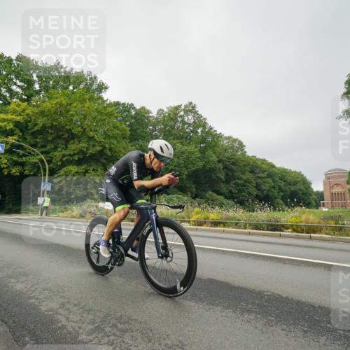 14.09.2025 - Stadtparktriathlon Michael Burmester http://msf.ph/oto/8889826 14.09.2025 09:21:23 Radfahren 349, 352, 362, 375 meine-sportfotos.de
