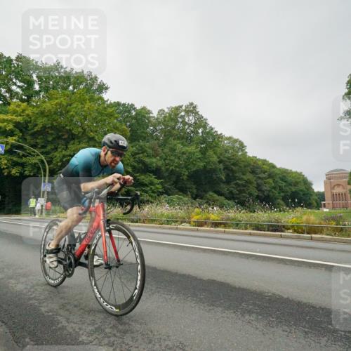 14.09.2025 - Stadtparktriathlon Michael Burmester http://msf.ph/oto/8889856 14.09.2025 09:21:53 Radfahren 337, 354, 357, 430, 451, 458, 504 meine-sportfotos.de