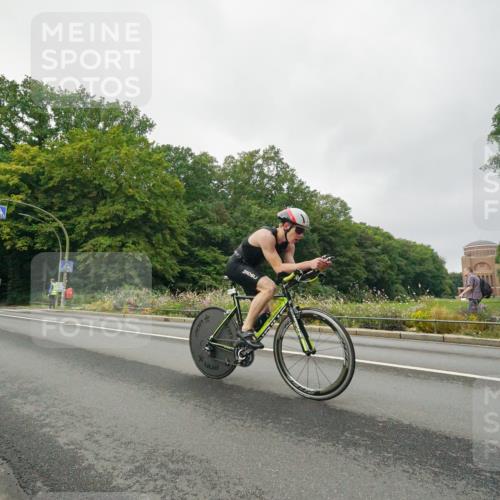 14.09.2025 - Stadtparktriathlon Michael Burmester http://msf.ph/oto/8889932 14.09.2025 09:23:31 Radfahren 313, 319, 325, 350, 360, 369, 399, 436, 463 meine-sportfotos.de