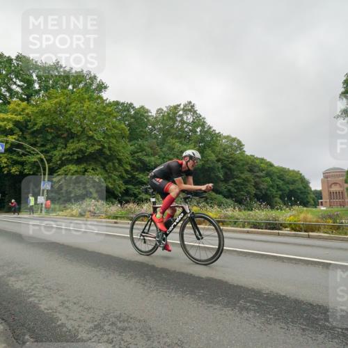 14.09.2025 - Stadtparktriathlon Michael Burmester http://msf.ph/oto/8890005 14.09.2025 09:25:48 Radfahren 420, 459, 480, 483 meine-sportfotos.de