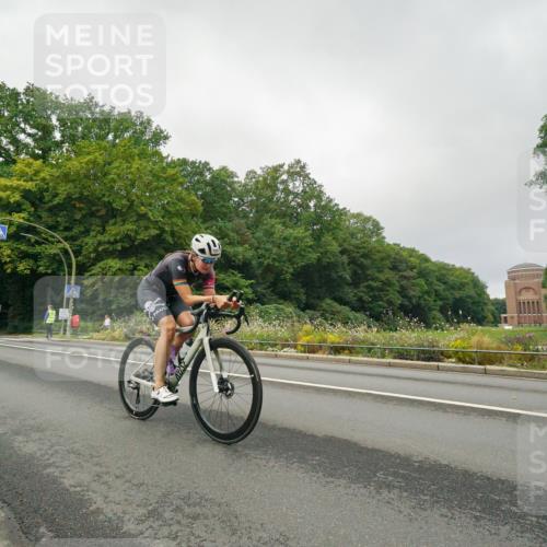 14.09.2025 - Stadtparktriathlon Michael Burmester http://msf.ph/oto/8890010 14.09.2025 09:26:00 Radfahren 454, 455, 471, 482 meine-sportfotos.de
