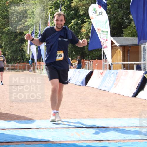 14.09.2025 - Airport Race Strokosch-Dieckow http://msf.ph/oto/8890053 14.09.2025 13:06:05 Ziel 1505, 1598, 1674 meine-sportfotos.de