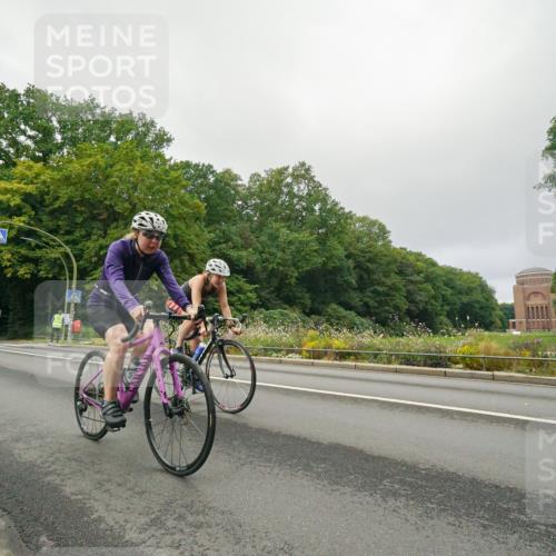 14.09.2025 - Stadtparktriathlon Michael Burmester http://msf.ph/oto/8890060 14.09.2025 09:27:06 Radfahren 469, 477, 492, 497, 503 meine-sportfotos.de