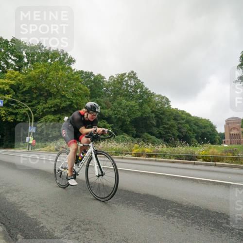 14.09.2025 - Stadtparktriathlon Michael Burmester http://msf.ph/oto/8890137 14.09.2025 09:29:29 Radfahren 406, 418, 437, 460, 462, 466, 478 meine-sportfotos.de