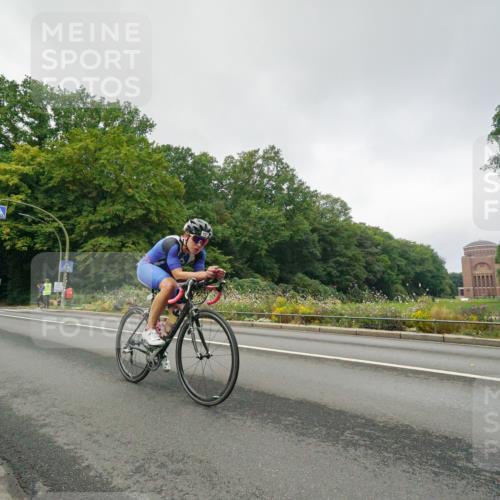 14.09.2025 - Stadtparktriathlon Michael Burmester http://msf.ph/oto/8890163 14.09.2025 09:30:40 Radfahren 399, 457 meine-sportfotos.de
