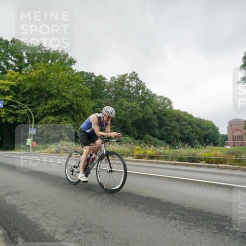 14.09.2025 - Stadtparktriathlon Michael Burmester http://msf.ph/oto/8890171 14.09.2025 09:31:08 Radfahren 391, 453 meine-sportfotos.de