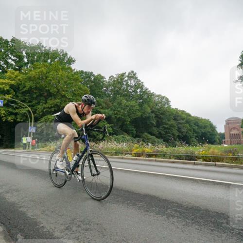 14.09.2025 - Stadtparktriathlon Michael Burmester http://msf.ph/oto/8890180 14.09.2025 09:31:36 Radfahren 397, 405, 488 meine-sportfotos.de