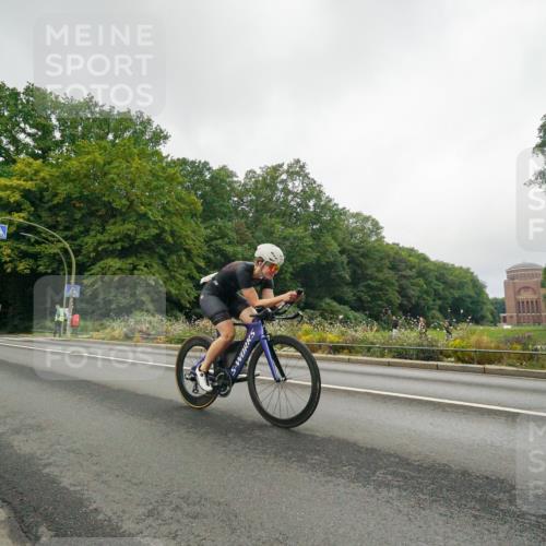 14.09.2025 - Stadtparktriathlon Michael Burmester http://msf.ph/oto/8890194 14.09.2025 09:32:15 Radfahren 468 meine-sportfotos.de