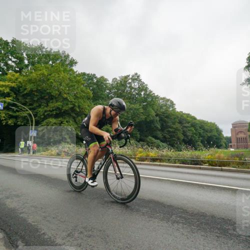 14.09.2025 - Stadtparktriathlon Michael Burmester http://msf.ph/oto/8890213 14.09.2025 09:32:53 Radfahren 381, 389, 419, 440, 471, 475, 481 meine-sportfotos.de