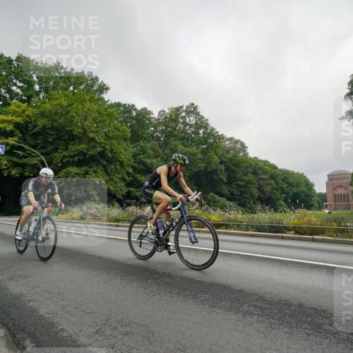 14.09.2025 - Stadtparktriathlon Michael Burmester http://msf.ph/oto/8890239 14.09.2025 09:33:31 Radfahren 420, 443, 447, 459, 486, 495 meine-sportfotos.de