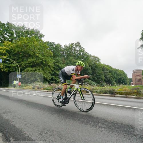 14.09.2025 - Stadtparktriathlon Michael Burmester http://msf.ph/oto/8890272 14.09.2025 09:34:28 Radfahren 380, 401, 404, 479 meine-sportfotos.de