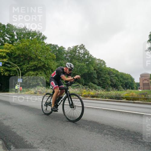 14.09.2025 - Stadtparktriathlon Michael Burmester http://msf.ph/oto/8890273 14.09.2025 09:34:30 Radfahren 380, 401, 404, 479 meine-sportfotos.de
