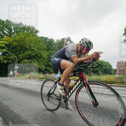 14.09.2025 - Stadtparktriathlon Michael Burmester http://msf.ph/oto/8890284 14.09.2025 09:34:52 Radfahren 383, 386, 393, 438, 477, 492 meine-sportfotos.de