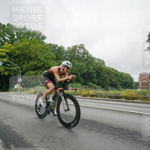 14.09.2025 - Stadtparktriathlon Michael Burmester http://msf.ph/oto/8890329 14.09.2025 09:35:58 Radfahren 460, 462, 466, 478 meine-sportfotos.de