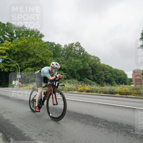 14.09.2025 - Stadtparktriathlon Michael Burmester http://msf.ph/oto/8890348 14.09.2025 09:37:02 Radfahren 423, 484, 500, 501 meine-sportfotos.de