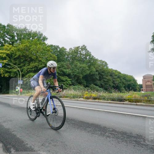 14.09.2025 - Stadtparktriathlon Michael Burmester http://msf.ph/oto/8890390 14.09.2025 09:40:10 Radfahren 454, 464, 481, 482 meine-sportfotos.de