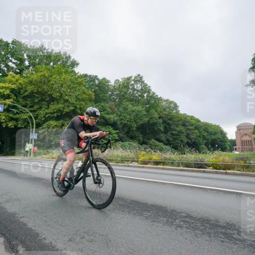 14.09.2025 - Stadtparktriathlon Michael Burmester http://msf.ph/oto/8890408 14.09.2025 09:40:32 Radfahren 443, 446, 447, 483, 486, 495 meine-sportfotos.de