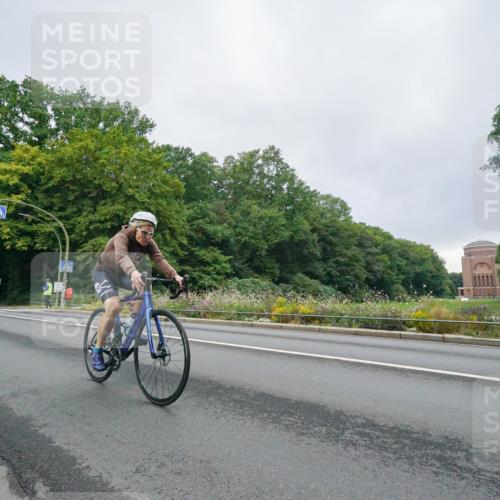 14.09.2025 - Stadtparktriathlon Michael Burmester http://msf.ph/oto/8890410 14.09.2025 09:40:37 Radfahren 446, 495 meine-sportfotos.de