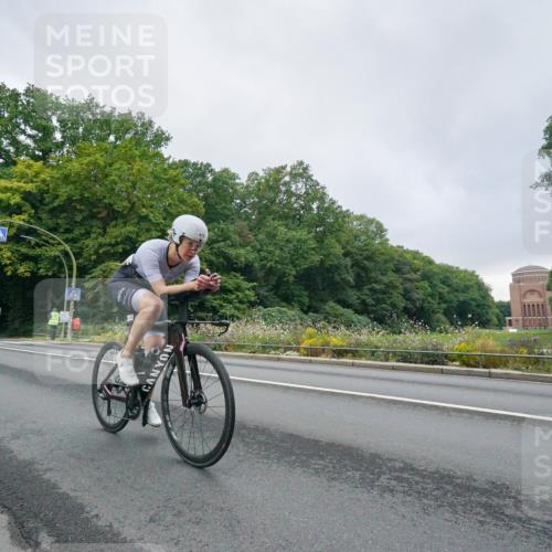 14.09.2025 - Stadtparktriathlon Michael Burmester http://msf.ph/oto/8890424 14.09.2025 09:41:10 Radfahren 439, 452, 459, 469, 472 meine-sportfotos.de