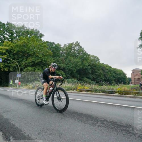 14.09.2025 - Stadtparktriathlon Michael Burmester http://msf.ph/oto/8890451 14.09.2025 09:43:09 Radfahren 498 meine-sportfotos.de
