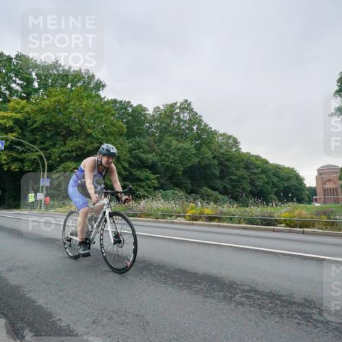 14.09.2025 - Stadtparktriathlon Michael Burmester http://msf.ph/oto/8890454 14.09.2025 09:43:36 Radfahren 456, 494, 504, 505 meine-sportfotos.de
