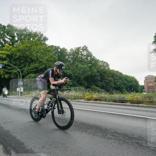 14.09.2025 - Stadtparktriathlon Michael Burmester http://msf.ph/oto/8890468 14.09.2025 09:45:40 Radfahren 453, 474, 493 meine-sportfotos.de