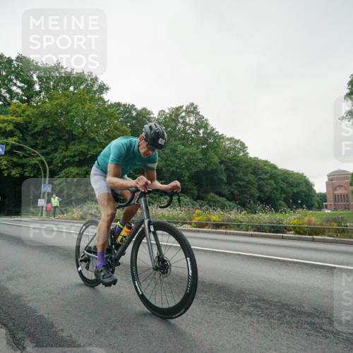 14.09.2025 - Stadtparktriathlon Michael Burmester http://msf.ph/oto/8890477 14.09.2025 09:46:18 Radfahren 574 meine-sportfotos.de
