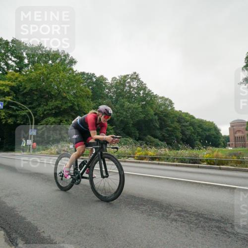 14.09.2025 - Stadtparktriathlon Michael Burmester http://msf.ph/oto/8890485 14.09.2025 09:47:13 Radfahren 450, 464, 482 meine-sportfotos.de