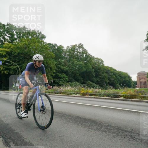 14.09.2025 - Stadtparktriathlon Michael Burmester http://msf.ph/oto/8890486 14.09.2025 09:47:16 Radfahren 454, 464, 482 meine-sportfotos.de