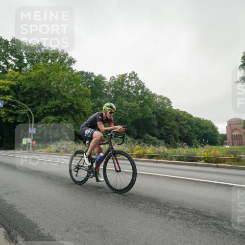 14.09.2025 - Stadtparktriathlon Michael Burmester http://msf.ph/oto/8890490 14.09.2025 09:47:29 Radfahren 443, 447, 454, 475, 481, 486, 495, 575 meine-sportfotos.de