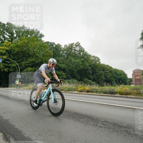 14.09.2025 - Stadtparktriathlon Michael Burmester http://msf.ph/oto/8890505 14.09.2025 09:48:30 Radfahren 439, 472 meine-sportfotos.de